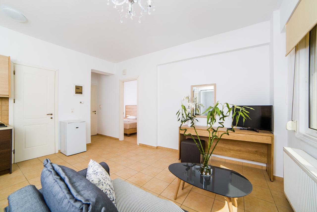 Eva Apartments コウトウロウファリ、ヘルソニソス エクステリア 写真